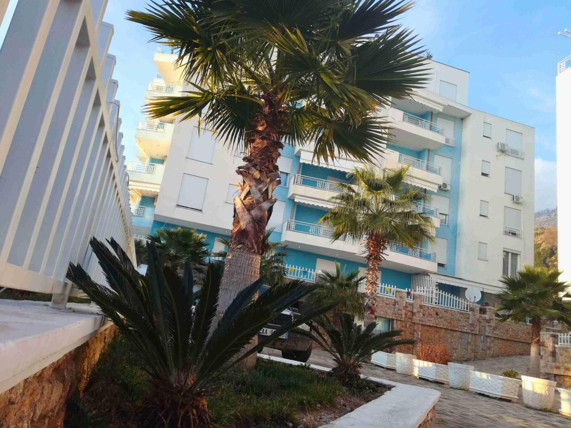 Apartament Tropicana